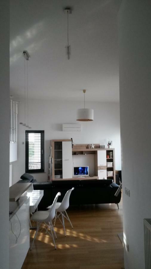 Apartment Morski Cvet Копер Екстериор снимка